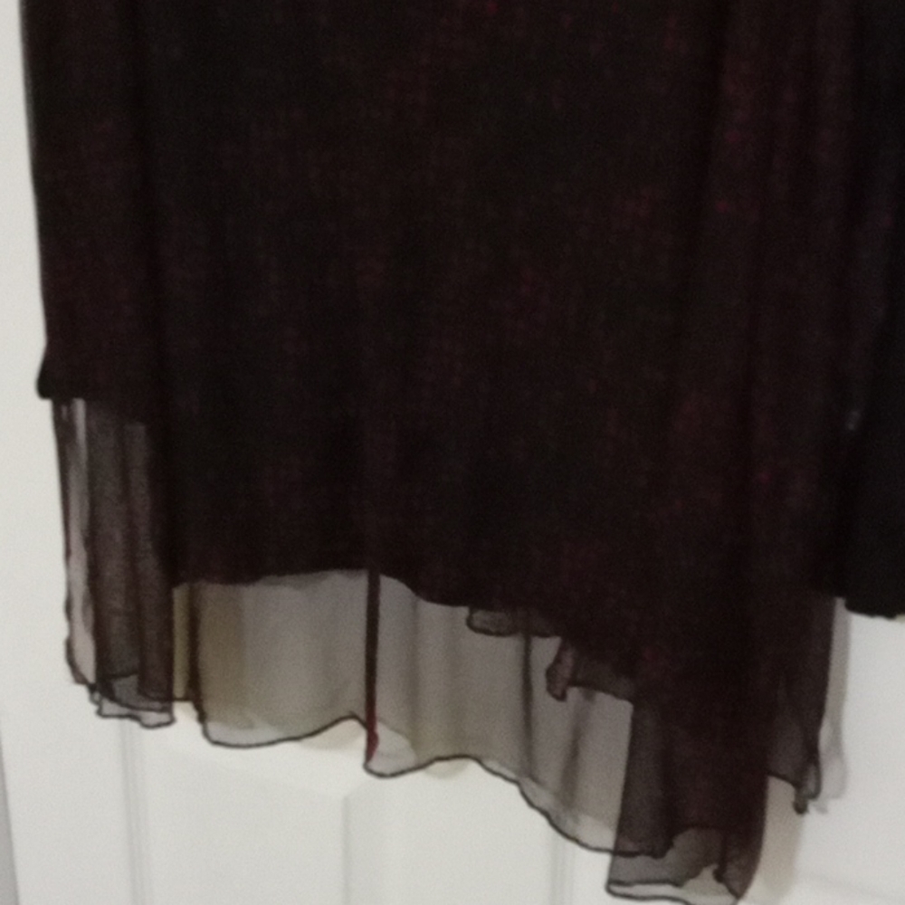 Blouse/Top - Picture 3 of 4